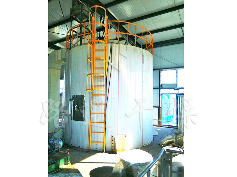 出口印尼的400型大型噴霧干燥機(jī)，外包彩鋼，里面為304不銹鋼材質(zhì)